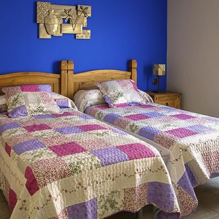 Apartamentos Rurales El Calama Zarza De Granadilla Habitación foto