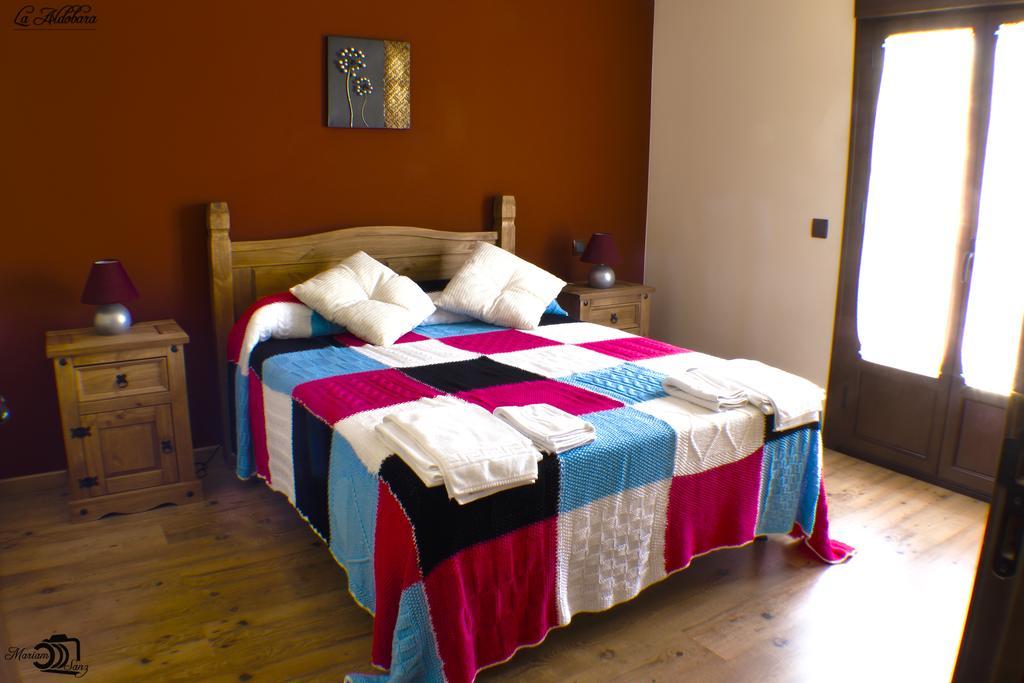 Apartamentos Rurales El Calama Zarza De Granadilla Exterior foto